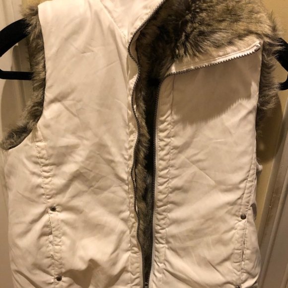 vest, faux fur, reversable, gorgeous - Picture 2 of 4